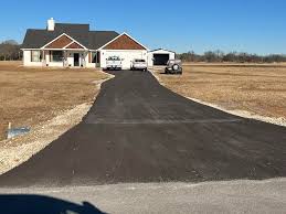  Milwaukee, WI Driveway Paving Services Pros